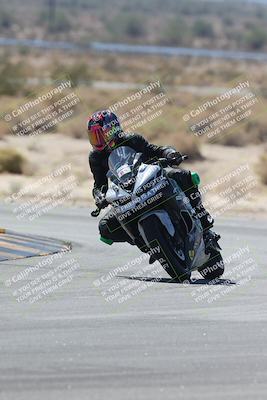 media/Oct-02-2025-Racers Edge (Thu) [[2c91cb6ab3]]/3-B Group/Session 3-Turn 16 (12pm)/